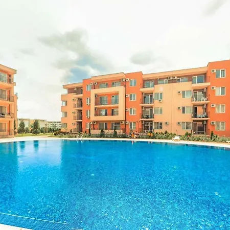 Studio Holiday Fort Club Apartment *